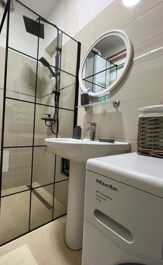 Le Royal Suites Sarajevo - City Center Eksteriør bilde